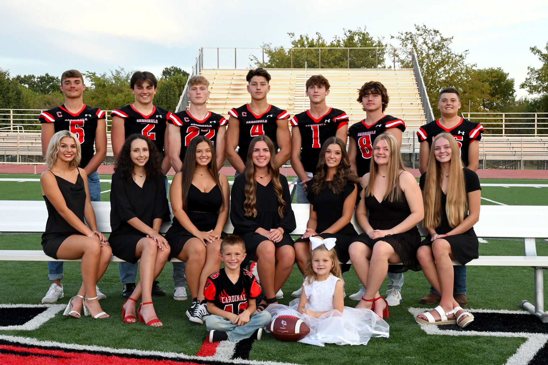 2021 Football Homecoming Picture.jpg
